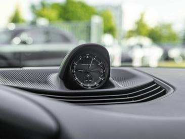 Porsche Taycan ph2 GTS — photo 17