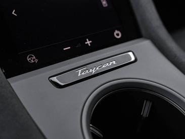 Porsche Taycan ph2 GTS — photo 19