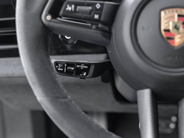Porsche Taycan ph2 GTS — photo 37