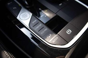 BMW X4 M Sport — photo 17