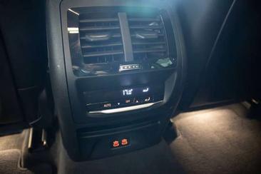 BMW X4 M Sport — photo 25