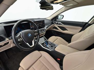 BMW I4 EDrive40 — photo 9