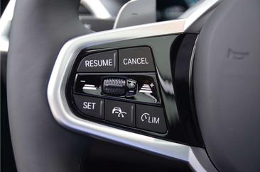 BMW Série 3 Touring M Sport 330e — photo 35