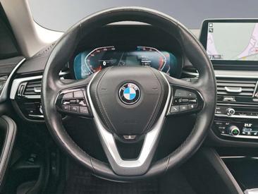 BMW Série 5 Luxury 520d — photo 12