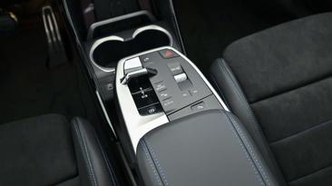 BMW IX1 XDrive30 — photo 21