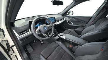 BMW IX1 XDrive30 — photo 25