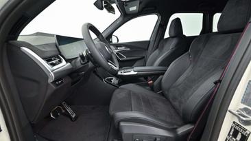 BMW IX1 XDrive30 — photo 26