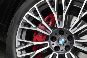 BMW X5 M Sport XDrive50e — photo 17