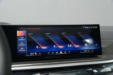 BMW X5 M Sport XDrive50e — photo 36