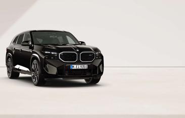 BMW XM 50e — photo 3