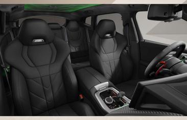 BMW XM 50e — photo 7