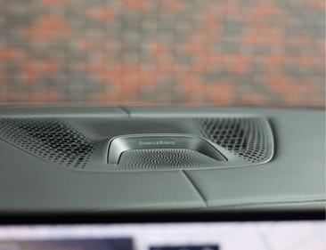 BMW X5 Individual 50e XDrive — photo 41