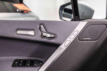 BMW IX M Sport XDrive45 — photo 10