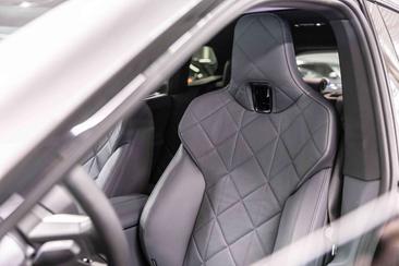 BMW IX M Sport XDrive45 — photo 12