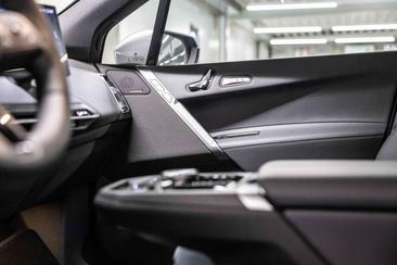 BMW IX M Sport XDrive45 — photo 28