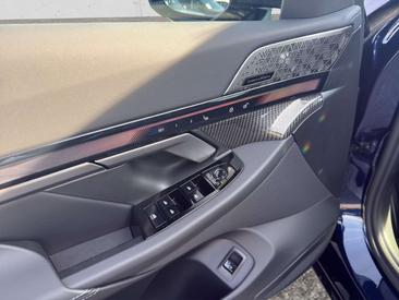 BMW Série 5 550e XDrive — photo 10