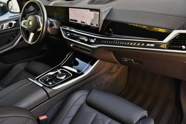 BMW X5 M Pack 50e — photo 13