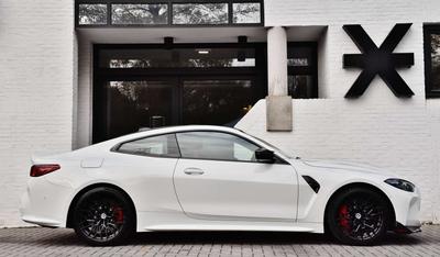 BMW M4 CSL 3.0