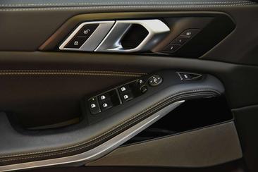 BMW X5 M Pack 50e — photo 22