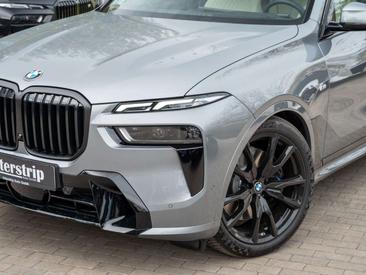 BMW X7 M Sport 40d — photo 7