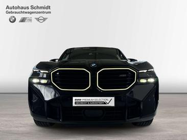 BMW XM 50e — photo 7