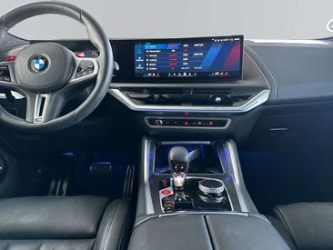 BMW XM 50e — photo 13
