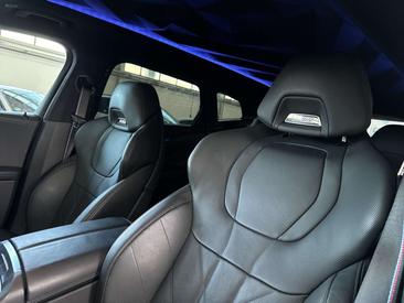 BMW XM 50e — photo 20