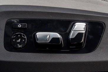 BMW X6 M Sport 30d — photo 21