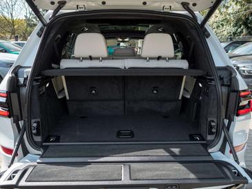 BMW X7 M Sport 40d — photo 31