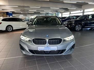 BMW Série 3 Touring 330e — photo 3