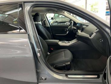 BMW Série 3 320d XDrive — photo 14