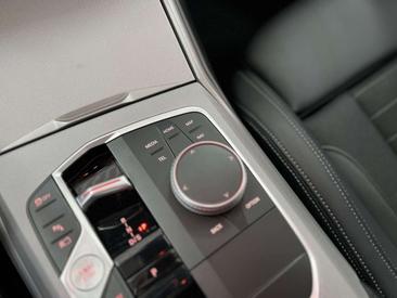 BMW Série 3 Touring 330e — photo 35