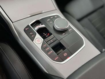 BMW Série 3 Touring 330e — photo 36