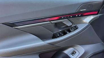 BMW Série 5 550e XDrive — photo 12