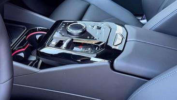 BMW Série 5 550e XDrive — photo 17