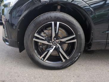 Volvo XC60 B4 R-Design — photo 21