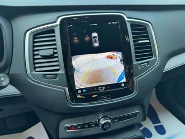 Volvo XC90 B5 Core — photo 10