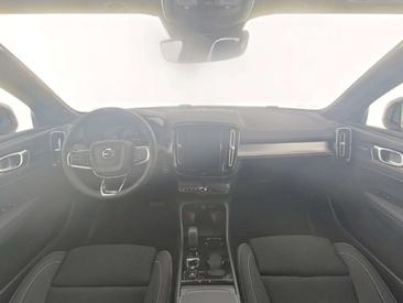 Volvo XC40 — photo 4