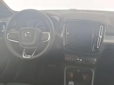 Volvo XC40 — photo 7