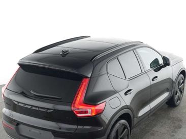 Volvo XC40 — photo 8