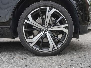 Volvo XC60 B4 R-Design — photo 3