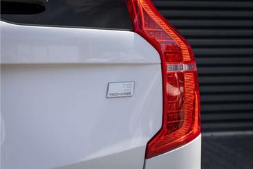 Volvo XC90 T8 Recharge R-Design — photo 39
