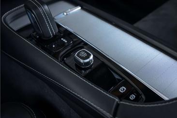 Volvo XC90 T8 Recharge R-Design — photo 50