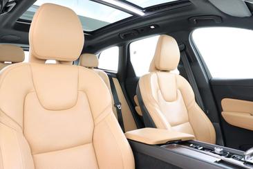 Volvo XC60 T6 Recharge Inscription — photo 11