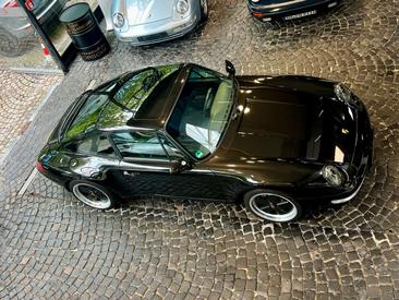 Porsche 993 Carrera 2 — photo 4