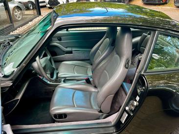 Porsche 993 Carrera 2 — photo 11