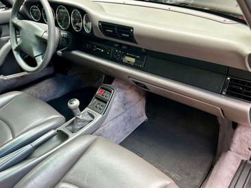 Porsche 993 Carrera 2 — photo 13