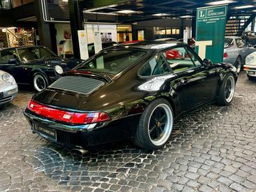 Porsche 993 Carrera 2 — photo 17