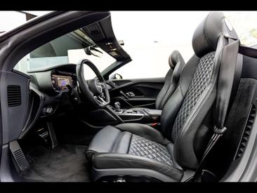 Audi R8 Performance Spyder — photo 11