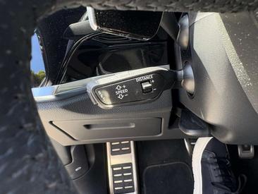 Audi RSQ3 Sportback — photo 13